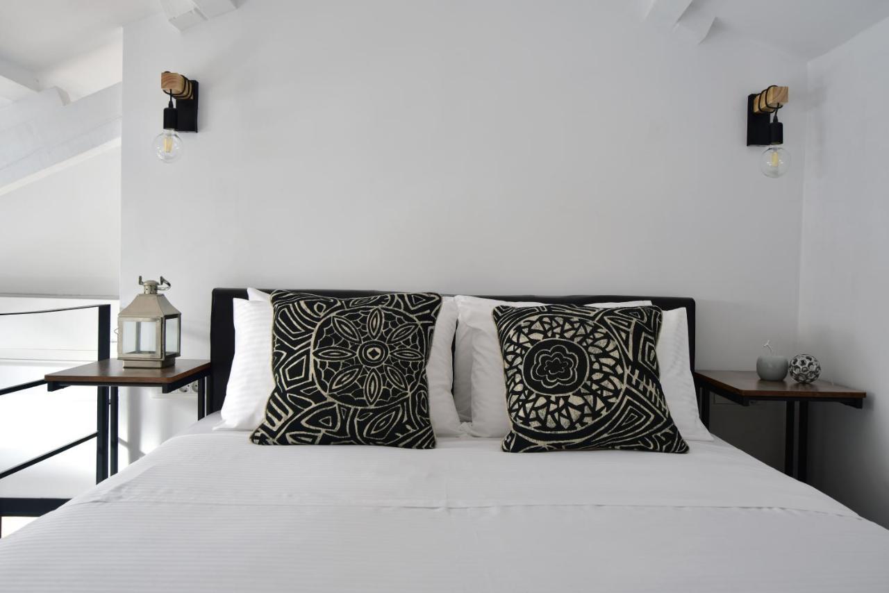 Queen 4 Apartment In The Heart Of The Corfu Historical Old Town Center Exterior photo